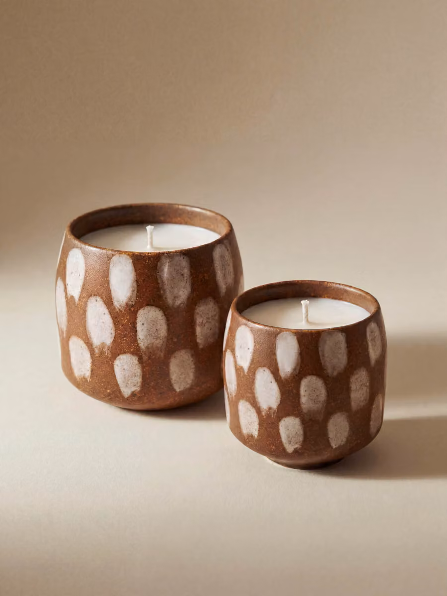 Piccola lampada da tavolo Masai Kenay Home in ceramica bianca e marrone con design astratto e forma rotonda – 2