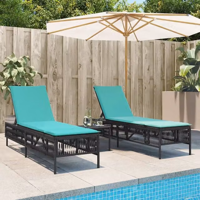 Lettini prendisole 2 pz con Tavolino in Polyrattan Nero 4002754