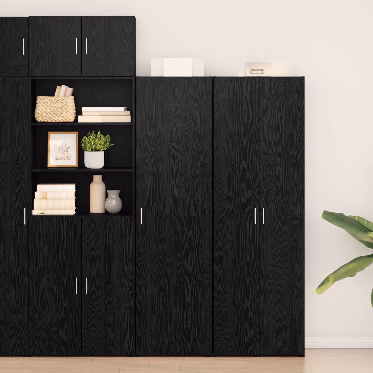 Credenza moderna vidaXL in rovere nero con ante a battente e ripiani interni L/P/H: 50 x 42,5 x 185 cm