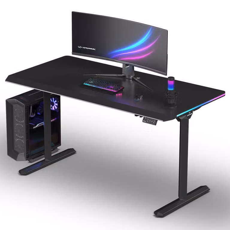 Ultradesk QUEST - Nero - Scrivania da gaming con regolazione elettronica dell'altezza e illuminazione LED RGB prismatica, piano di 140x70 cm, sistema di gestione dei cavi
