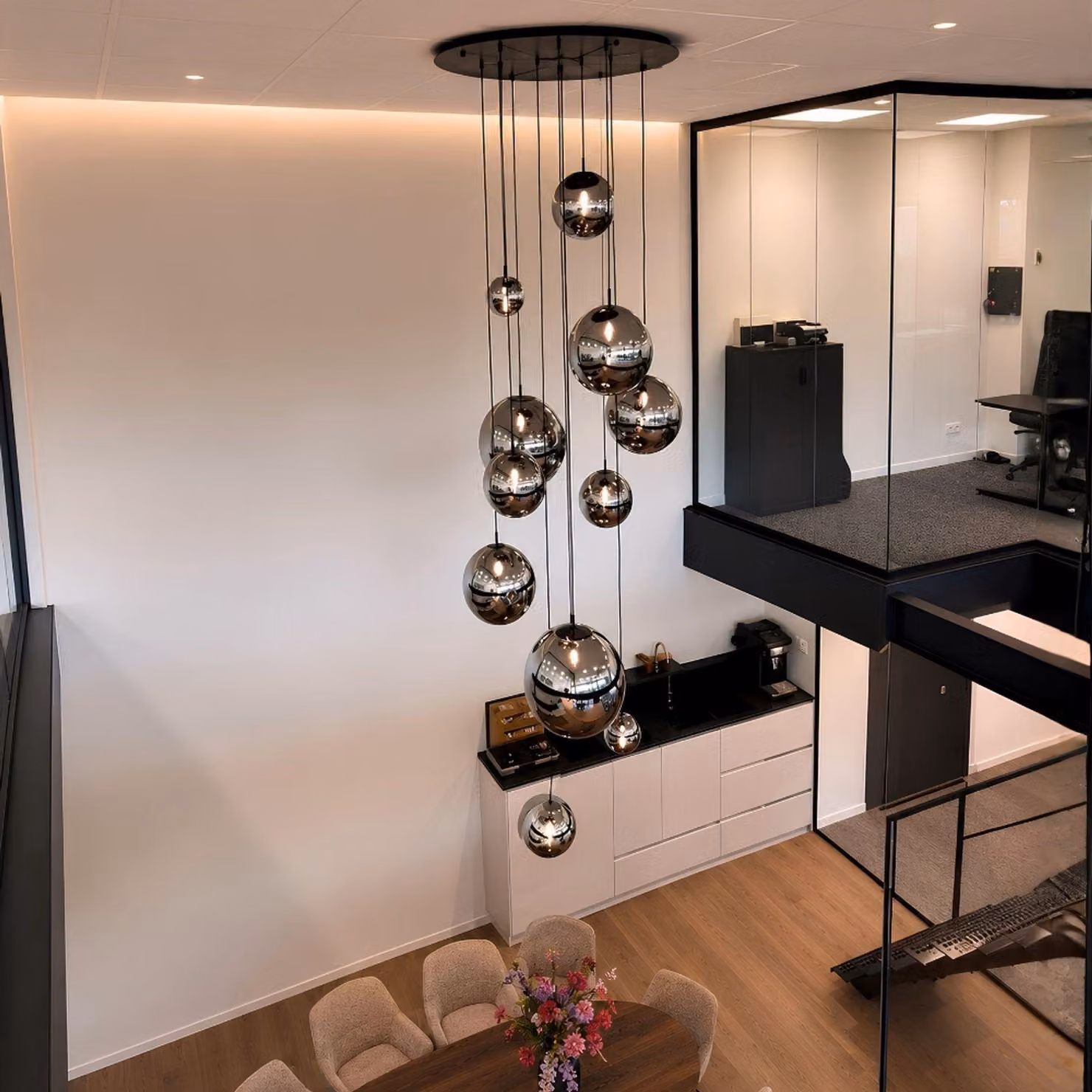 s.luce Orb glass ball gallery lamp 5m suspension black Gallery lamp hanging lamp Orb/color gradient white Ø 40cm round