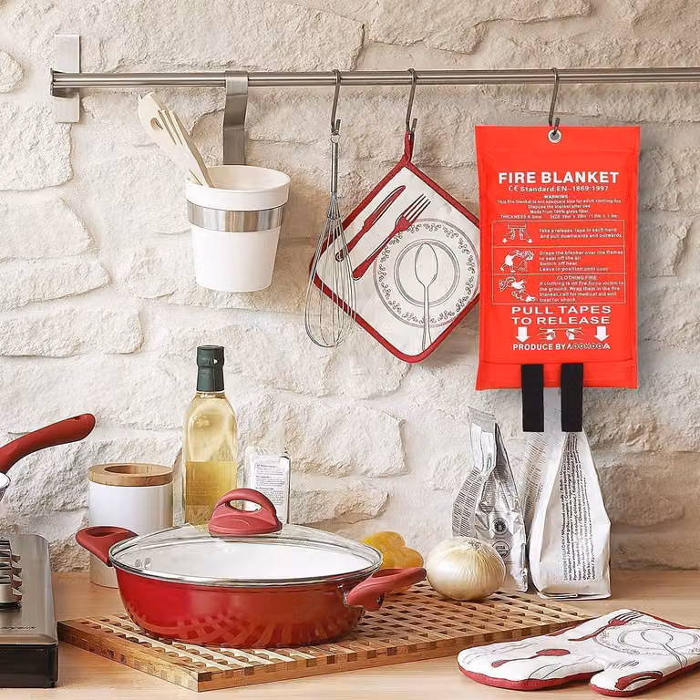 Coperta ignifuga per spegnere le fiamme, dimensioni 1 m x 1 m, spessore 0,5 mm, adatta per la cucina
