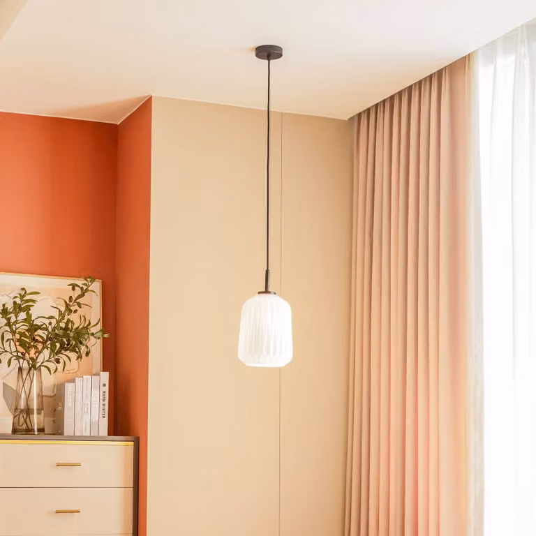 Lampada a sospensione Lirien Lucande, dimmerabile, Nero, Soggiorno / Sala da pranzo, Alluminio, Moderno, Lampada a sospensione