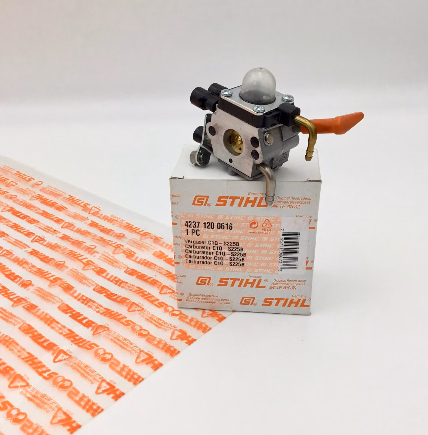Carburatore originale STIHL C1Q-S225B HS 81, HS 86, 42371200618