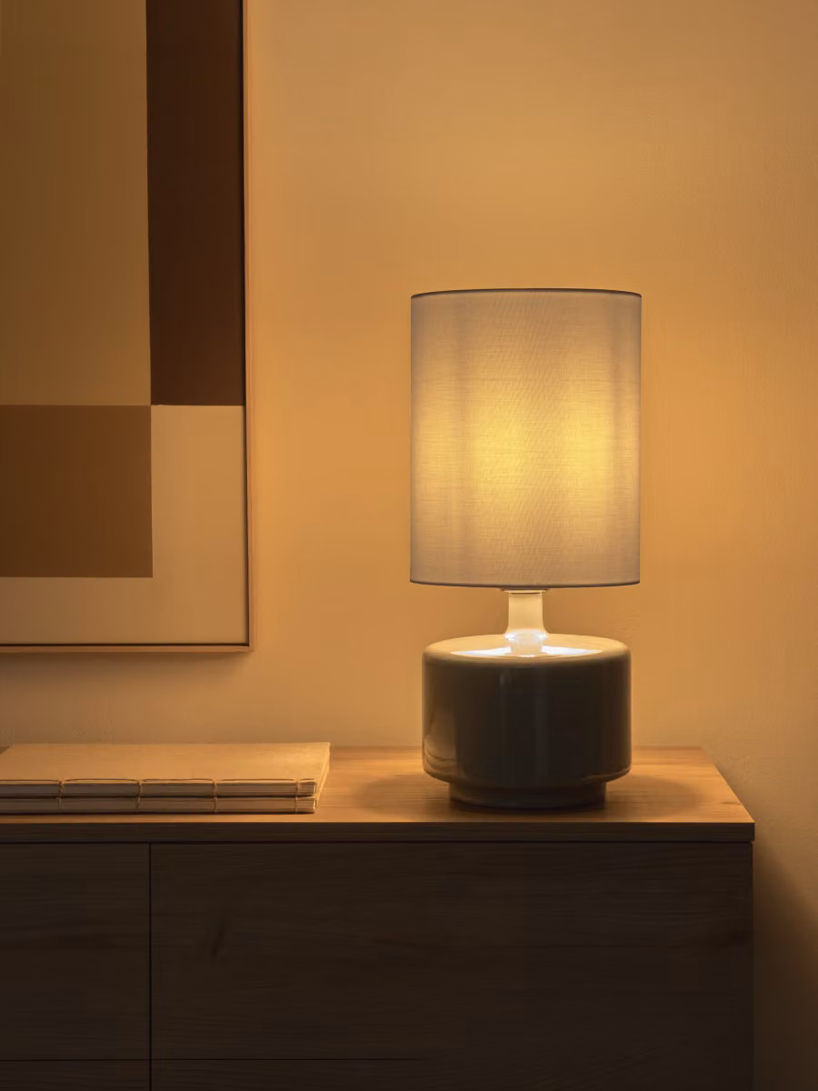 Lampada da tavolo Banu Kenay Home in ceramica verde e bianca – 2