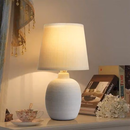 Lampada da tavolo in Vetroceramica Unyqoos® con paralume in tessuto, attacco E14, grigia – Lampada da tavolo dal design intramontabile, ideale per soggiorno, camera da letto e ufficio, che crea un'illuminazione suggestiva