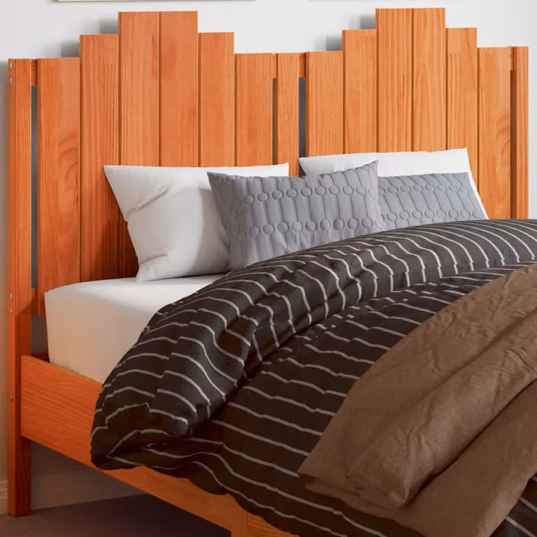 Testiera per letto vidaXL in legno massello di pino color marrone cera con stile rustico, L: 140,5 cm, H: 110 cm, P: 8,5 cm