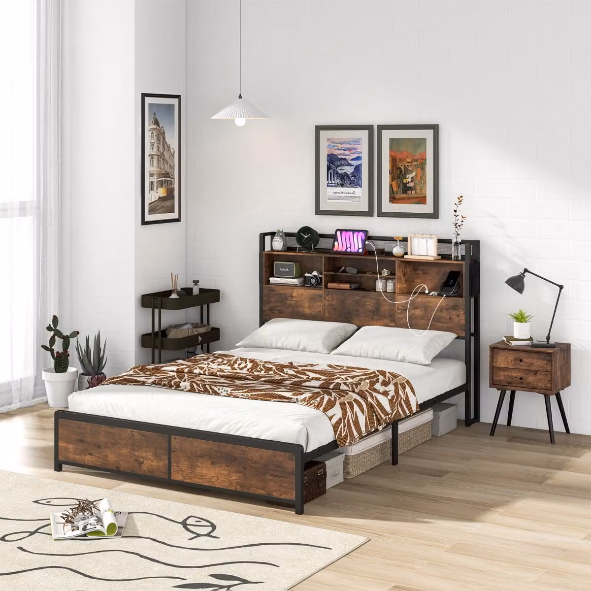 Letto a piattaforma moderno Costway in metallo marrone con testiera contenitore, ripiani laterali e stazione di ricarica USB, L/P/H: 223 x 143 x 112 cm