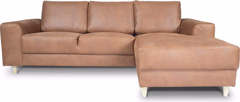 Divano nordico con chaise longue girato a destra in pelle color cognac.