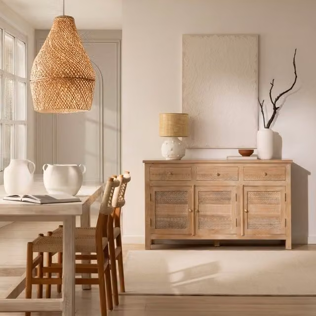 Credenza Banak in legno di mango intagliato con decoro astratto ed etnico, colore marrone