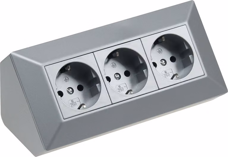 Blocco prese a 3 vie ChiliTec argento 250V AC / 16A montaggio esterno Nuova versione