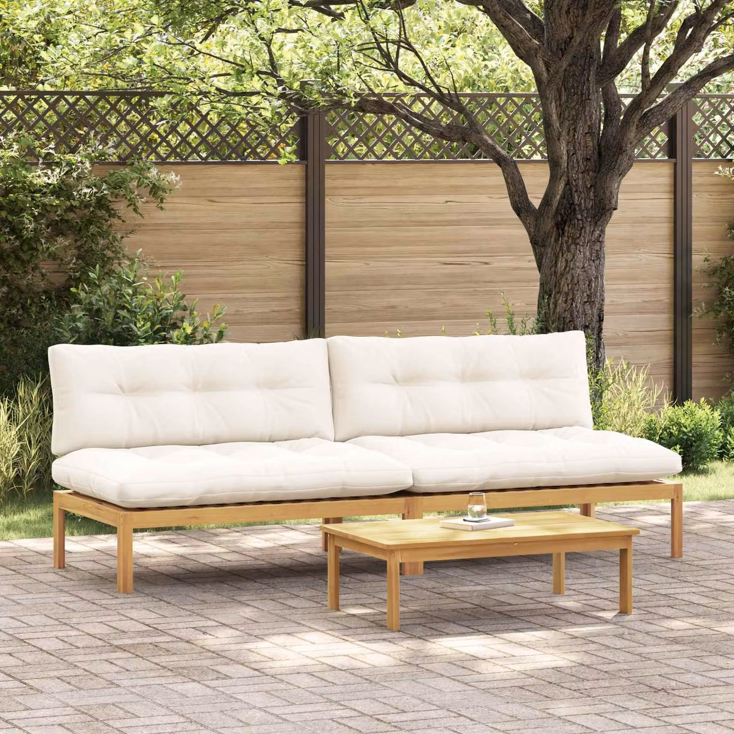 Divano da giardino a 2 posti vidaXL in legno di acacia con cuscini beige e bianco, L: 120 cm, P: 80 cm, H: 82 cm