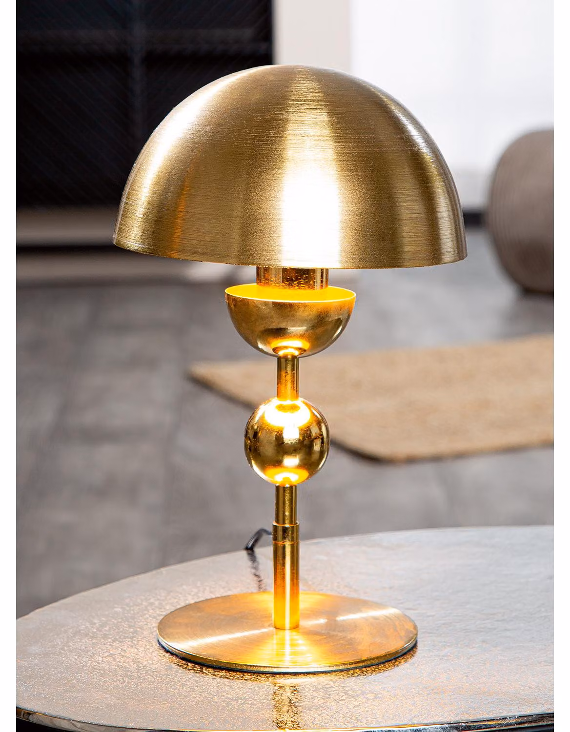 Lampada da tavolo Gilde, modello "Ball", "Metallique", in ferro, color oro, confezione da 1, altezza 34 cm, diametro 20,5 cm. Codice prodotto: 58200. Codice EAN: 4063387582008