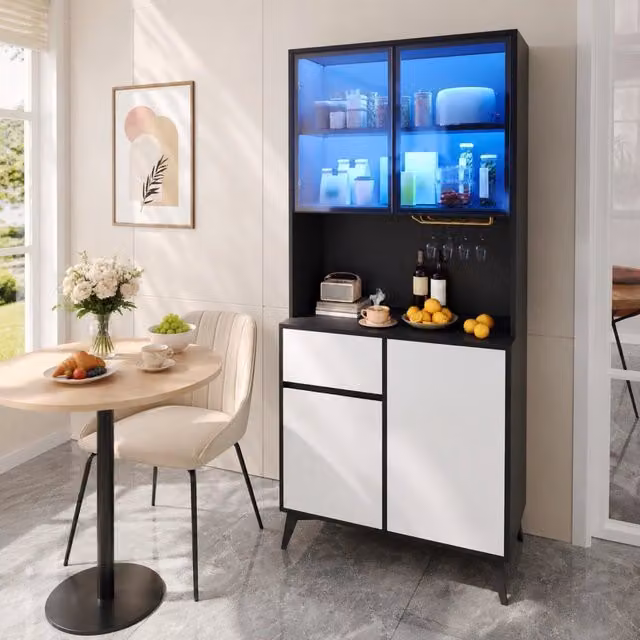Hochschrank in Schwarz-Weiß mit LED-Glasvitrine, MDF-Korpus und Eisenfüßen, 80x40x180 cm