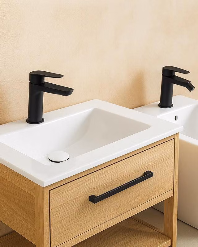 Coppia miscelatori Totem lavabo e bidet nero opaco