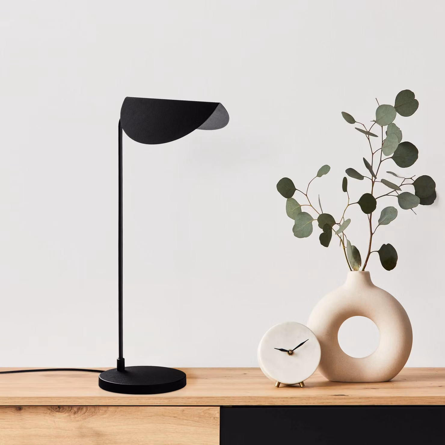 Opviq, lampada da tavolo moderna, nera, corpo in metallo, dimensioni 30 x 18 x 57 cm