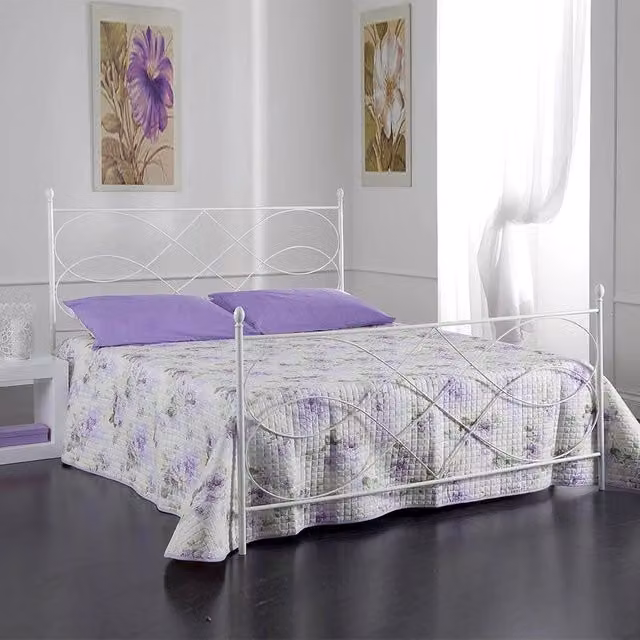 Letto in ferro matrimoniale con pediera SOSPIRO Bianco 166x208x h128 cm
