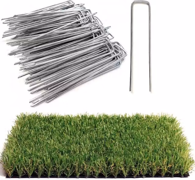 Rotolo prato sintetico larghezza 2 mt altezza fili 45 mm + 40 picchetti
