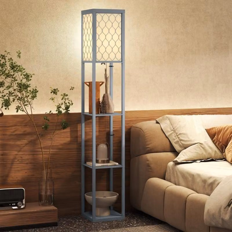 Lampada da terra Moonbite con 3 ripiani, altezza 160 cm, paralume in tessuto con interruttore a tirante, attacco E27 fino a 40 W, base di 26 × 26 cm, realizzata in pannello di truciolato, colore grigio chiaro