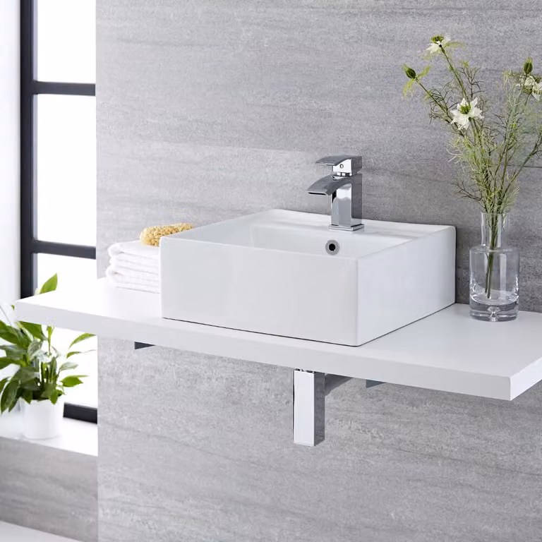 Lavabo Moderno da Appoggio Bianco - 400mm x 400mm con anello di troppopieno in Rame Satinato - Halwell