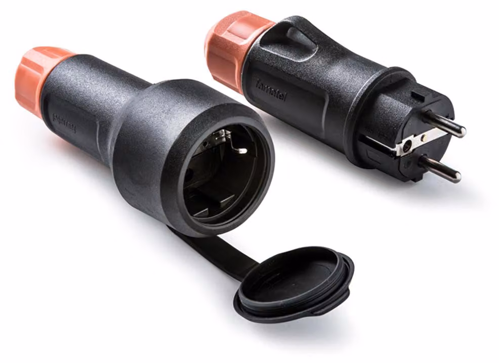 Famatel Set di prese e spine mobili staccabili Schuko 2p+t Ip54 16a 250v Nero Taglia Unica / Spina UE 220V Nero Taglia Unica