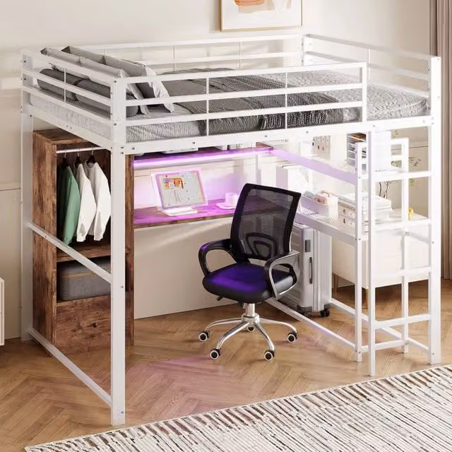 Letto a soppalco 140×200 cm con scrivania, cassetto, mensole e luci LED, senza materasso, metallo e MDF bianco