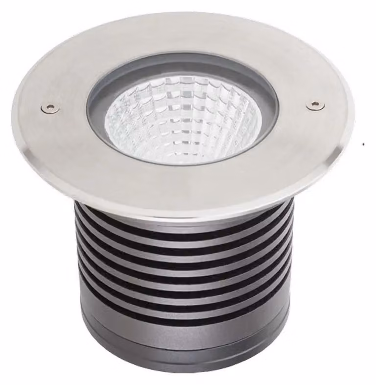 ARELUX XGROUND: Apparecchio da incasso a terra, modello GRND. RND. REC. Potenza: 1x15W. Tensione: 100-245V AC. Dimmerabile tramite TRIAC. Temperatura di colore: 2700K. Indice di resa cromatica (CRI): 80. Grado di protezione: IP67. Angolo di emissione: 40