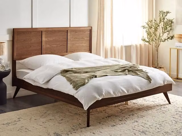 Letto Beliani in legno di frassino e gomma marrone scuro stile classico L: 180 cm, P: 200 cm, H: 270 cm