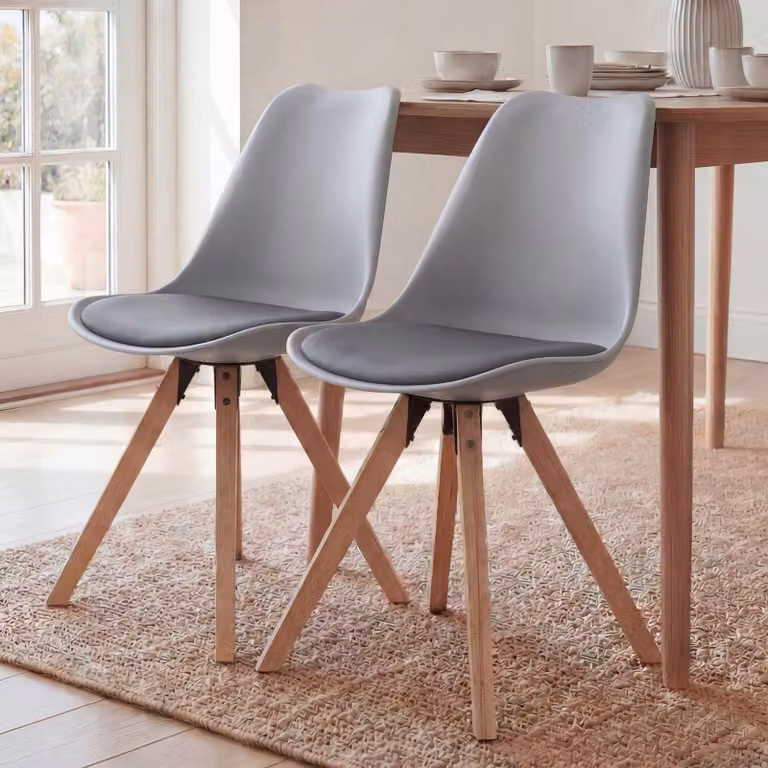 FineBuy Sedie da pranzo grigie, set da 2; sedie scandinave con gambe in legno; set di sedie retrò; sedie da cucina in plastica con rivestimento in Pelle finta; sedia con schienale; sedia da cucina