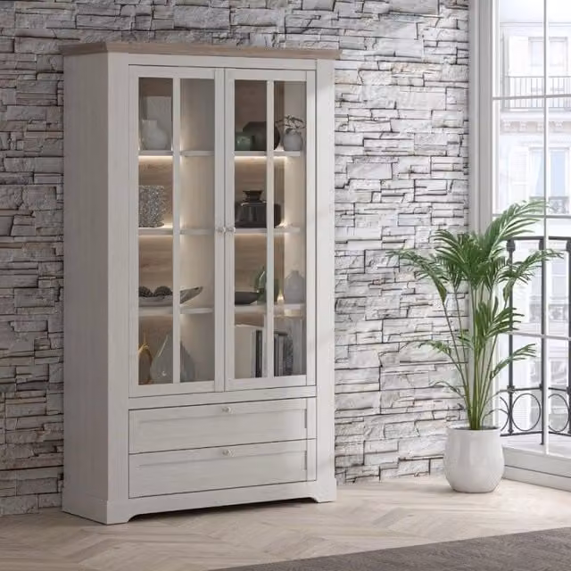 Vetrina Forma EFFEZETA ITALIA con 2 ante in vetro, 2 cassetti e luce integrata, colore rovere neve e piano olmo scuro, H: 209,8 cm, L: 106,5 cm, P: 44,3 cm – 1