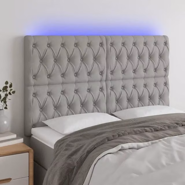 Testiera con LED Design Mania in tessuto grigio chiaro con porta USB, L: 144 cm, P: 7 cm, H: 118-128 cm