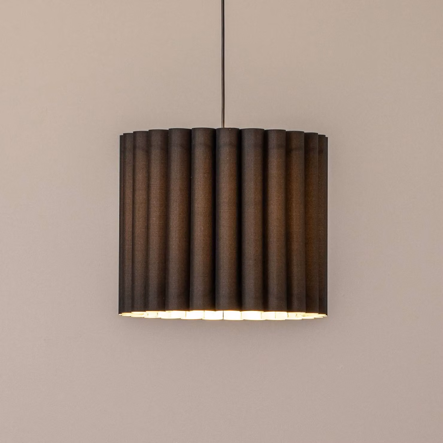 Lampada a sospensione Aria Duolla, dimmerabile, Nero, Soggiorno / Sala da pranzo, Tessuto / Stoffa / Seta, Lampada a sospensione