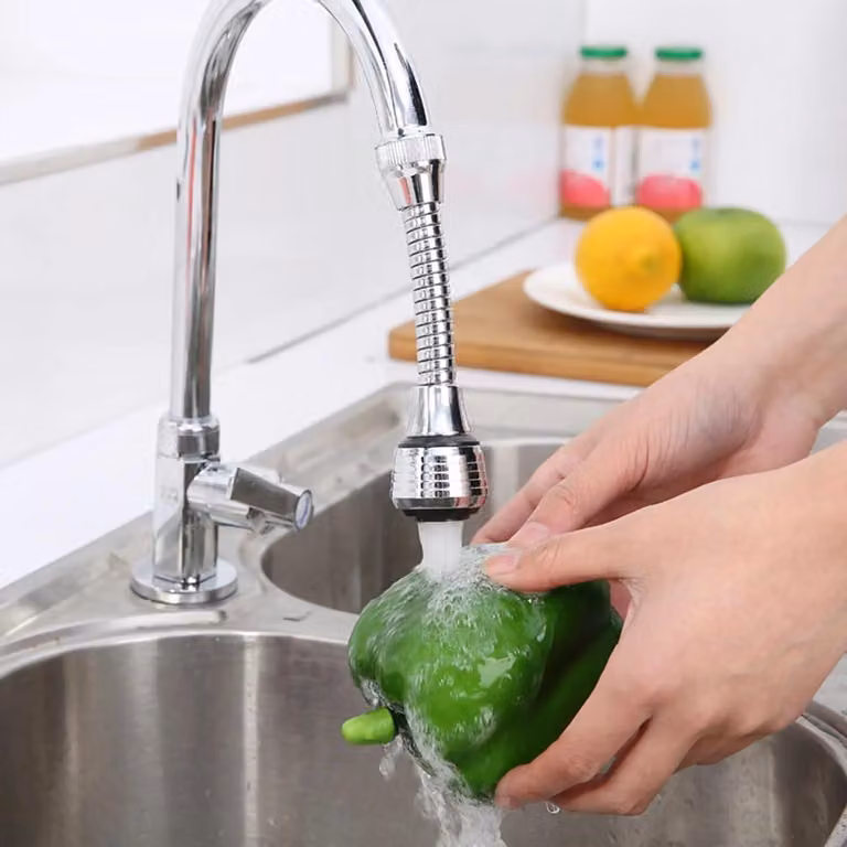 Prolunga per rubinetto da cucina, girevole a 360°, con aeratore e doccetta, a risparmio idrico, adatta per cucina e bagno