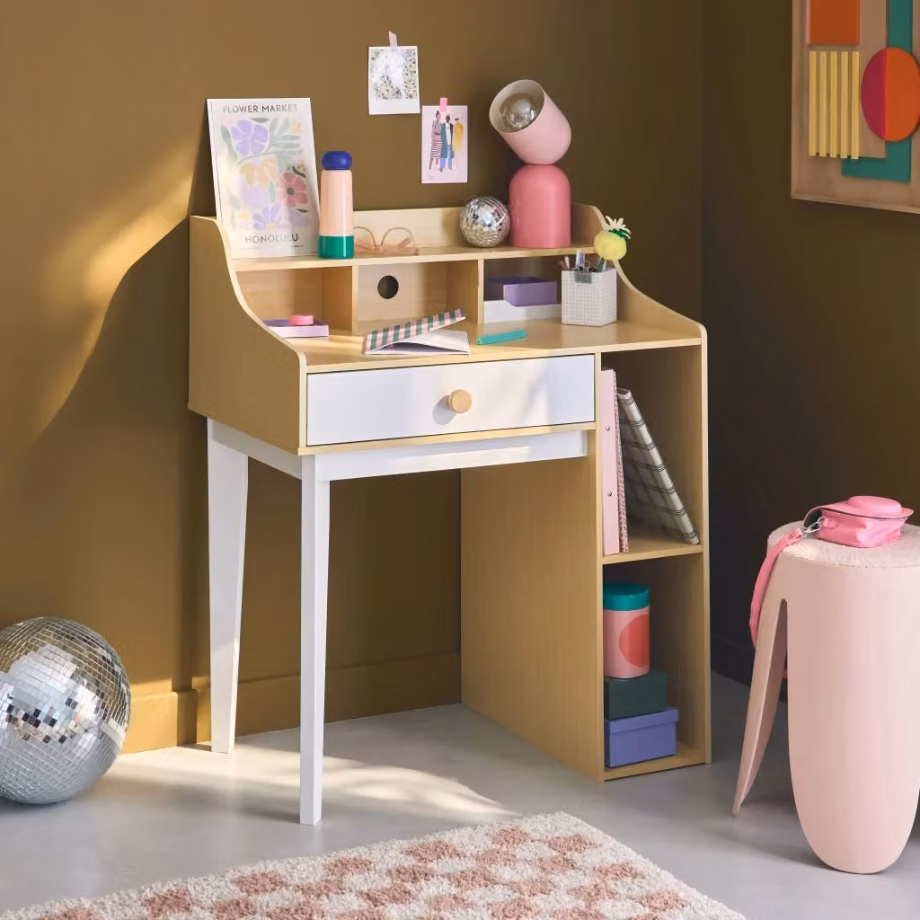 Scrivania per bambini Sweeek in stile scandinavo, colore bianco e legno, con piano rettangolare in MDF laminato opaco – 2