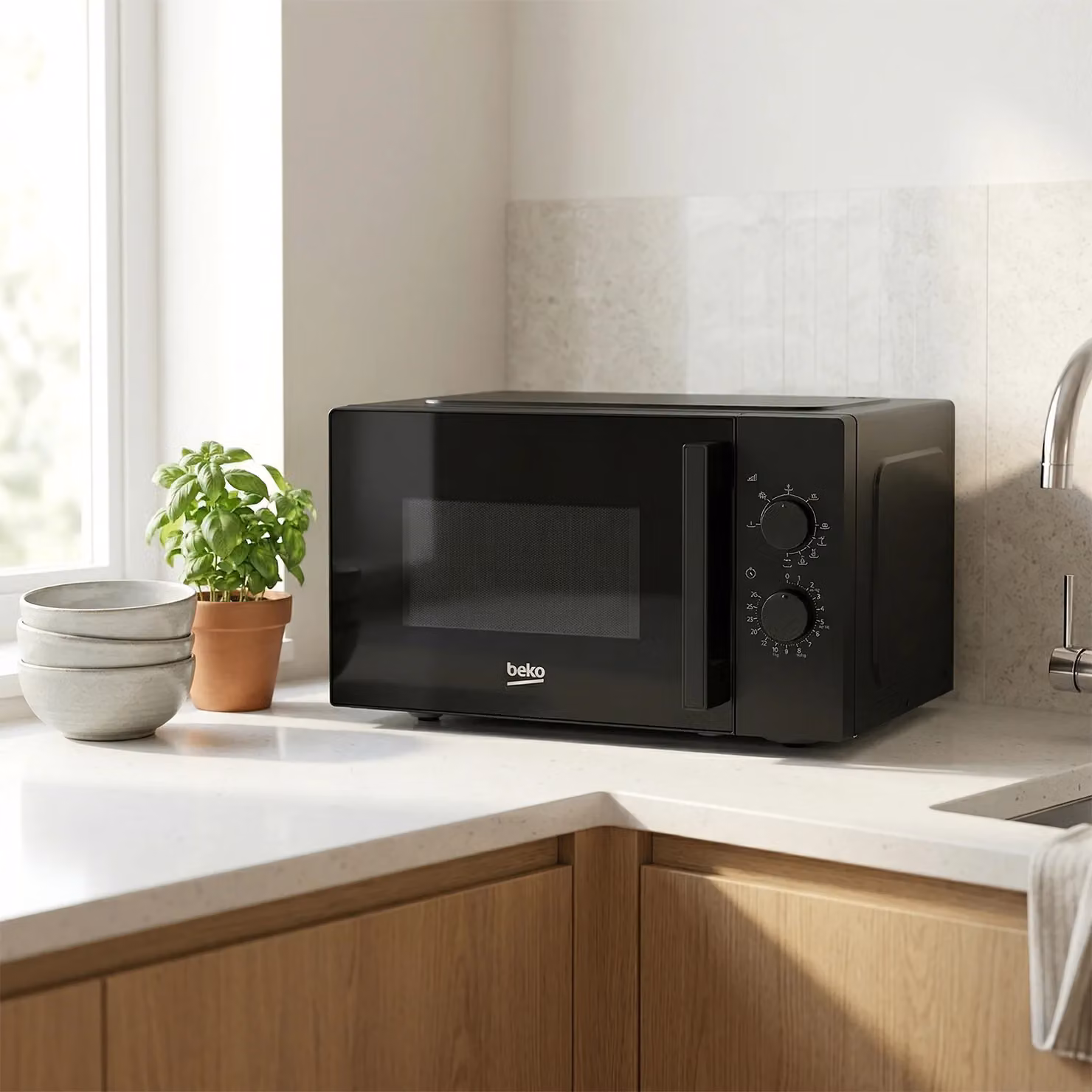 Forno Microonde Combinato Beko MGF23300B2 Nero con Grill, Capacità 23 l, Potenza 800 W e Grill 1000 W – 2