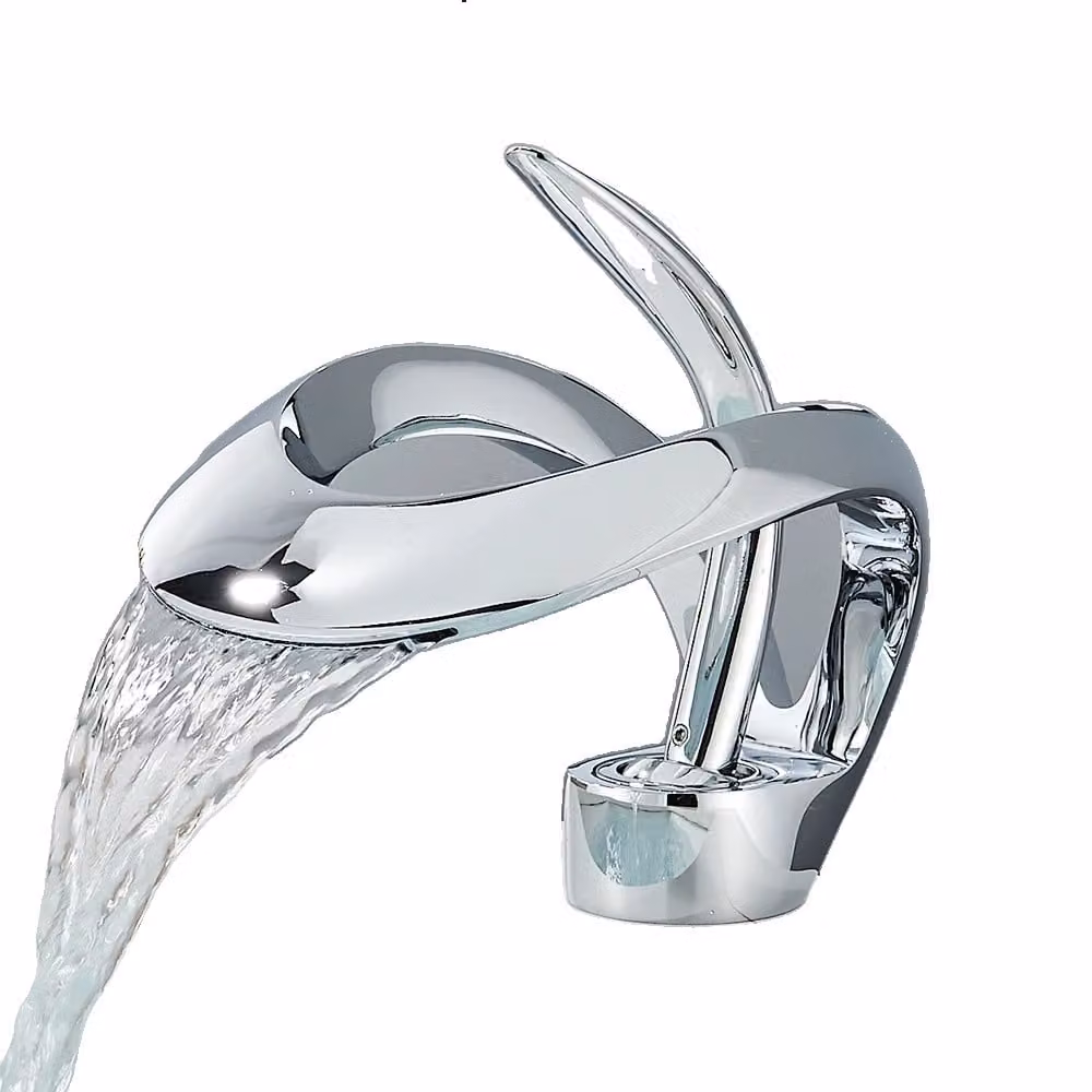 Miscelatore per lavabo a cascata, comando monocomando, design contemporaneo, miscelatore cromato