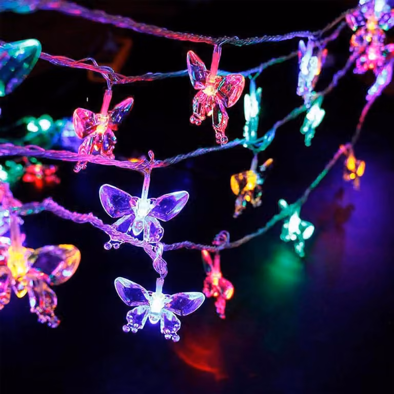 Catena luminosa a LED con farfalle colorate, lunghezza 3 metri, luce bianco caldo
