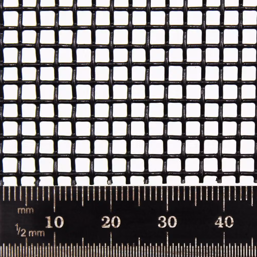 Tessuto in acciaio a rete, 8 maglie, fori da 2,4 mm, filo da 0,7 mm, dimensioni 420x300 mm, 1 pezzo.