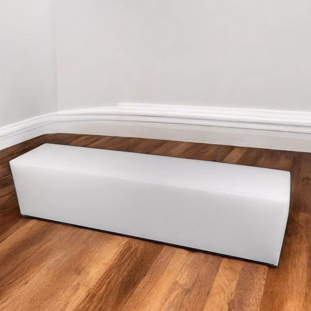 Pouf Apecchio Talamo Italia, poltrona sacco e poggiapiedi multiuso in ecopelle bianca, L: 180 cm, P: 40 cm, H: 42 cm – 1