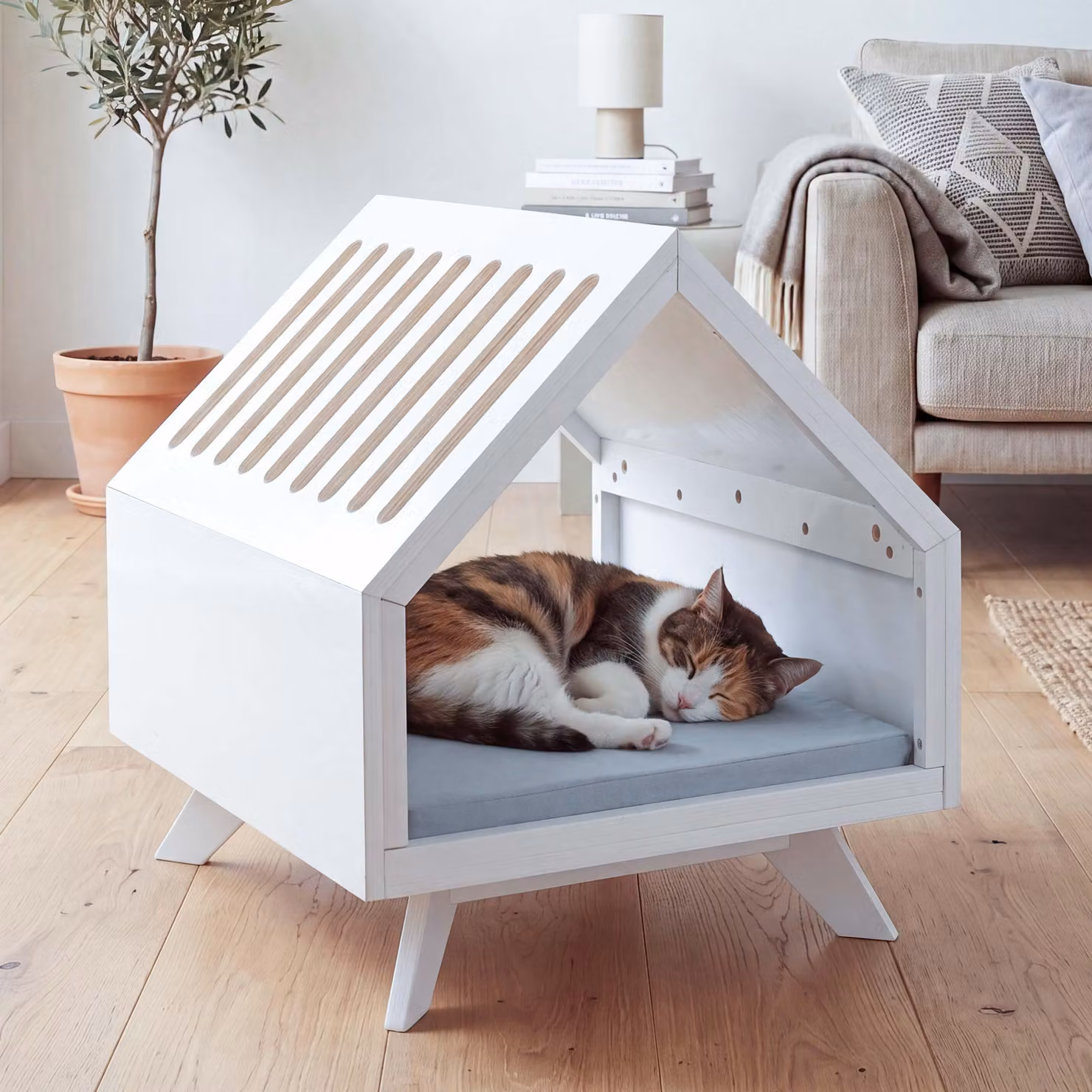 Cuccia per animali domestici HWC-Q65, adatta a cani e gatti, realizzata in legno ®, dimensioni 58x50x60 cm, colore bianco, cuscino grigio