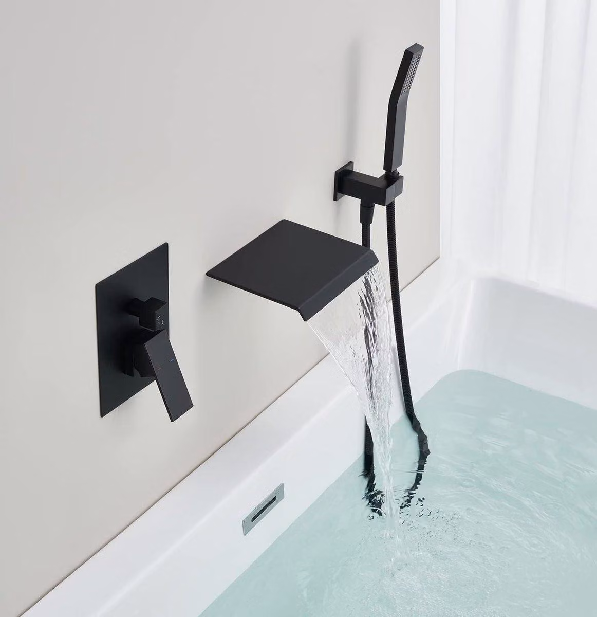 WEBO Deluxe miscelatore da incasso per vasca con doccetta, nero opaco, design a cascata, comando a 2 pulsanti