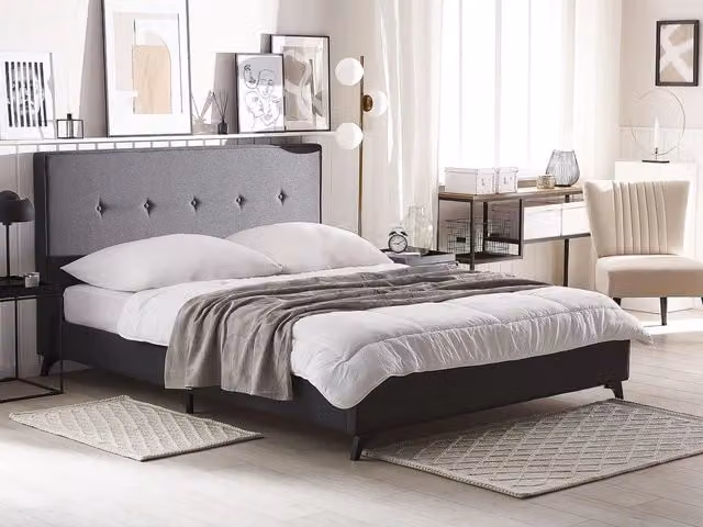 Letto Matrimoniale Beliani in Legno di Gomma Olio Grigio con Struttura Imbottita L/P/H: 160 x 200 cm – 1