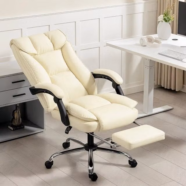 Sedia da ufficio ergonomica 66x72x121 cm beige – schienale reclinabile, poggiapiedi