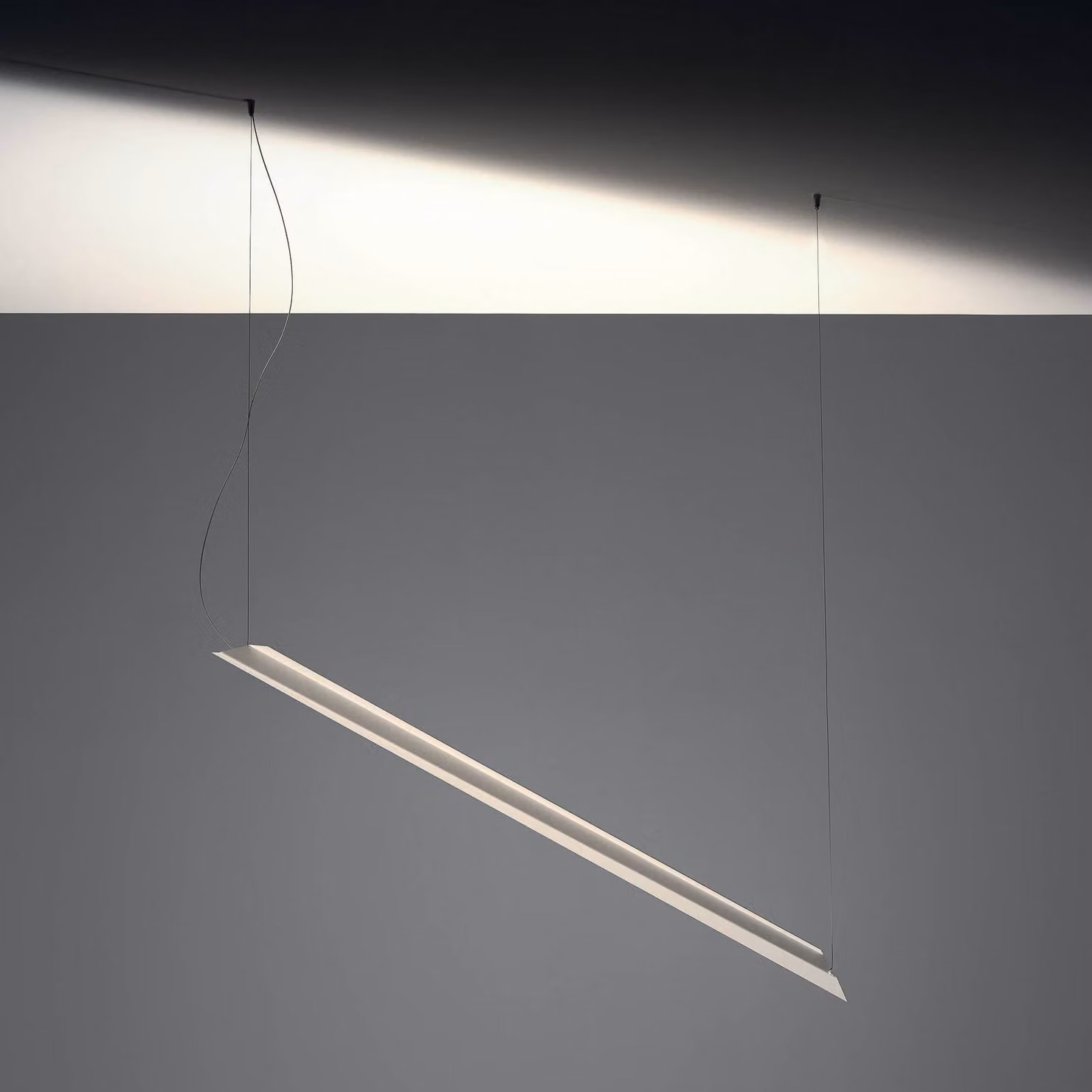 Knikerboker Lampada a sospensione Schegge, dimmerabile, Bianco / Opale, Soggiorno / Sala da pranzo, Alluminio, Design, Lampada a sospensione