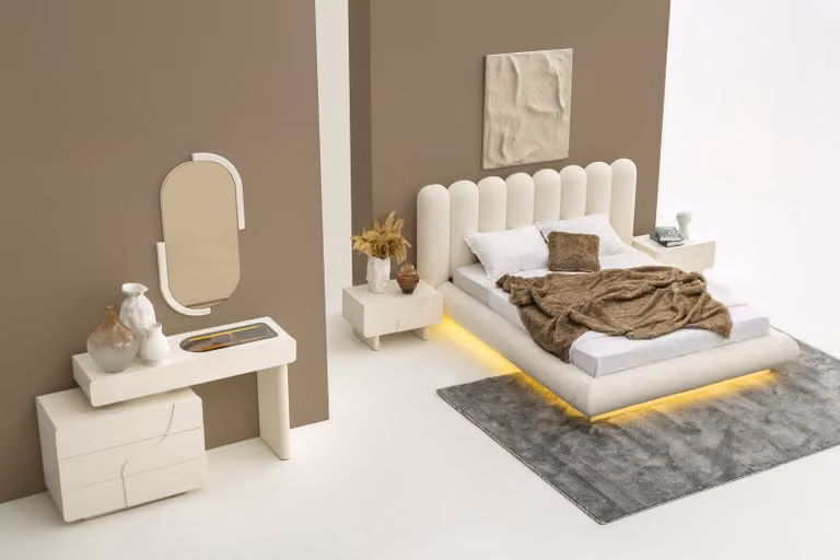 Elegante set da camera da letto composto da 5 pezzi: letto, 2 comodini e specchio