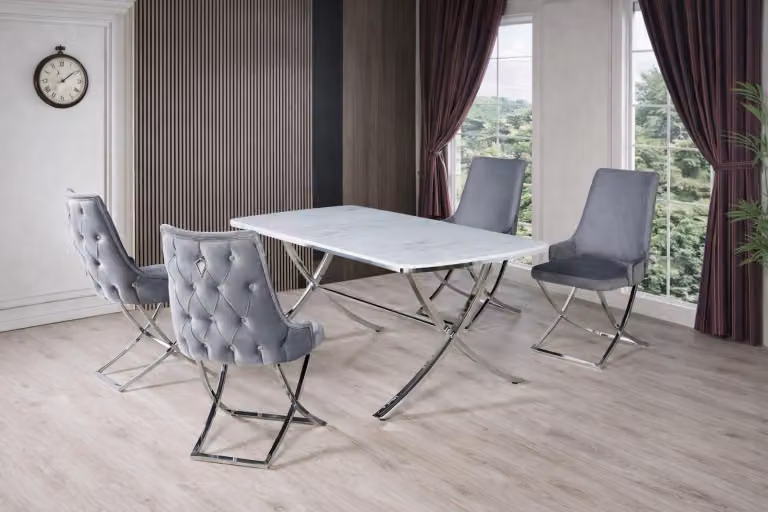 Tavolo con 4 sedie, stile moderno, colore argento, nuovo, comodo, versatile, ideale per la sala da pranzo