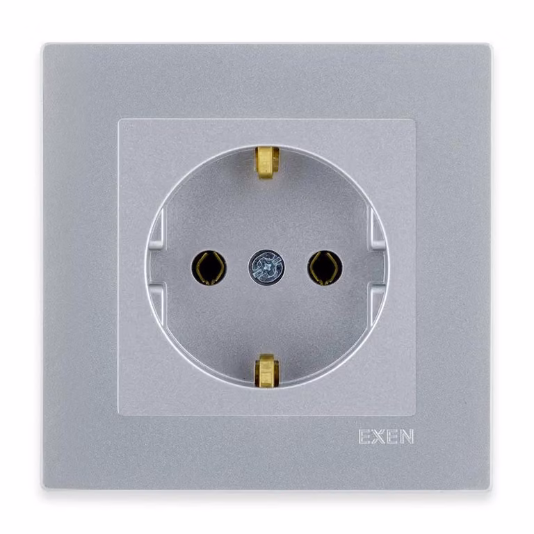 Presa singola Schuko con messa a terra 2P+E argento + cornice argento EXEN