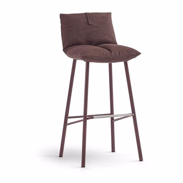 Sgabello Pil too Bonaldo gambe in metallo