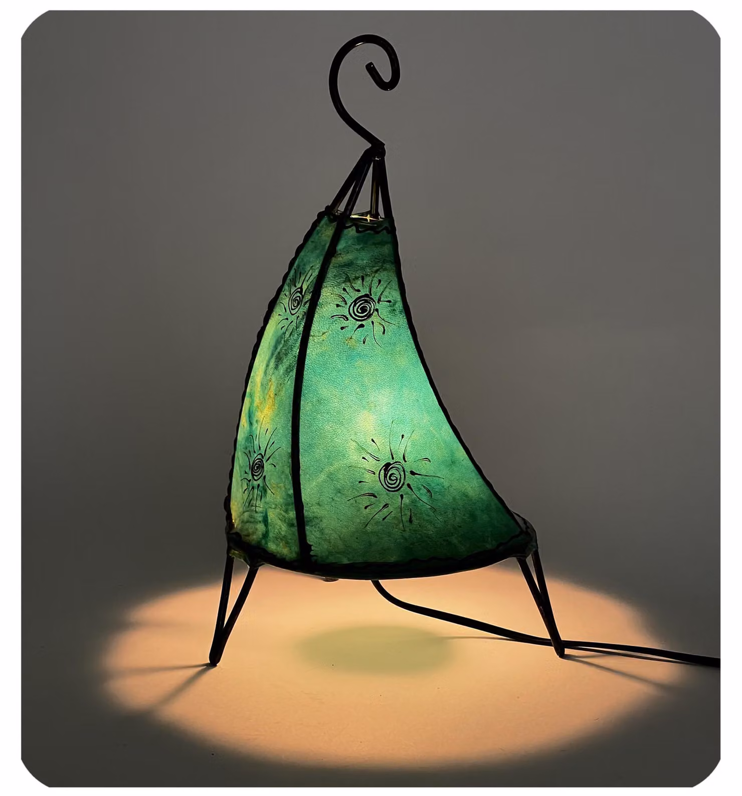 Lampada orientale Lampada Henna Lampada in pelle marocchina Lampada da tavolo Lampada da terra Henna Tissir Sun 35-38 cm, verde