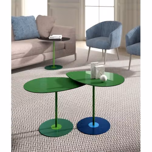 Tavolino Crystal Drop con piano vetro colorato a goccia e piede centrale Maconi